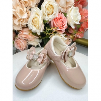 Sapatinho Rose Com Aplique de Coraçãozinho de Strass