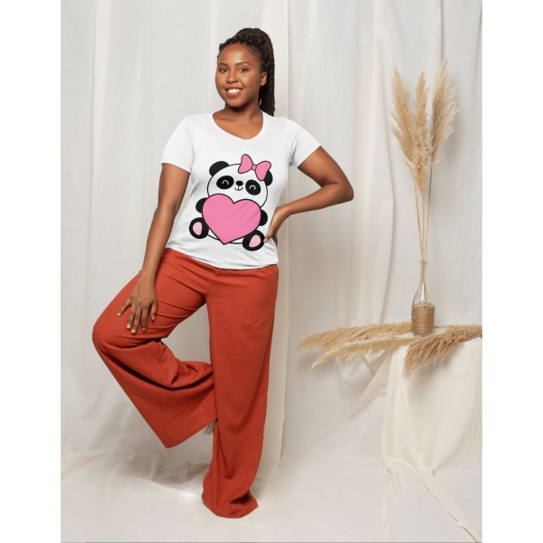 Camiseta Panda Fofo com Coração –  Cute Kawaii