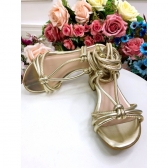 Sandália Infantil de Amarrar Com Salto Ouro