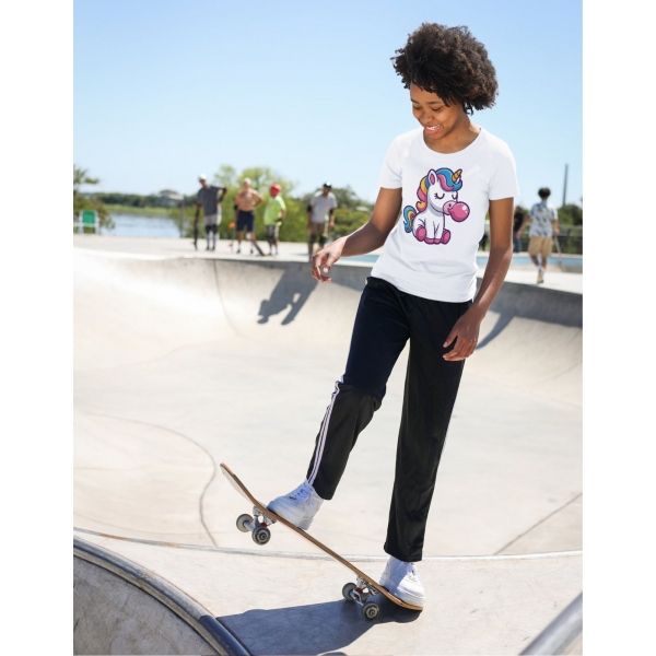 Camiseta Unicórnio Fofo com Chiclete – Camiseta Cute