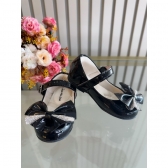 Sapatinho Preto Verniz Aplique de Lacinho Com Strass Luxo