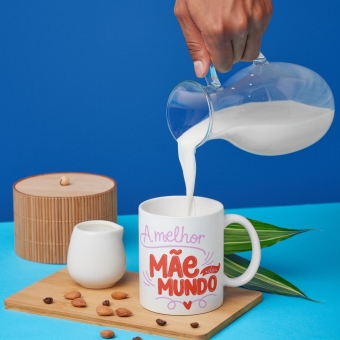Caneca Personalizada “A Melhor Mãe do Mundo” – Presente Criativo e Afetivo