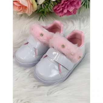 Tênis Branco Verniz Com Pelúcia e Strass Meninas