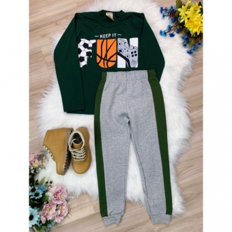 Conjunto de Moletom Blusa Verde Escuro e Calça Cinza Jogos